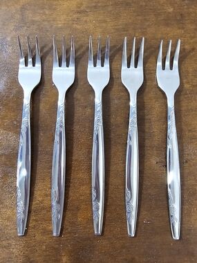 Vintage IIC Imperial International Stainless Rose Cocktail Dessert Forks 5 Set